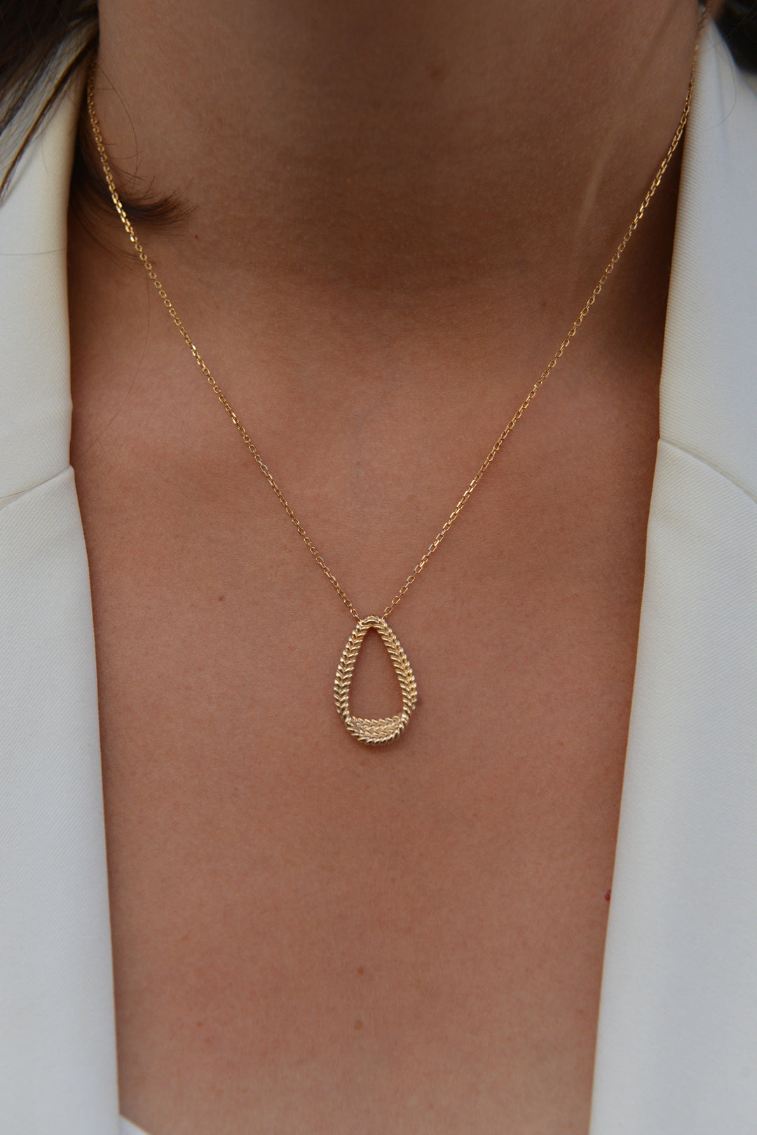 Collier plaqué or Adès