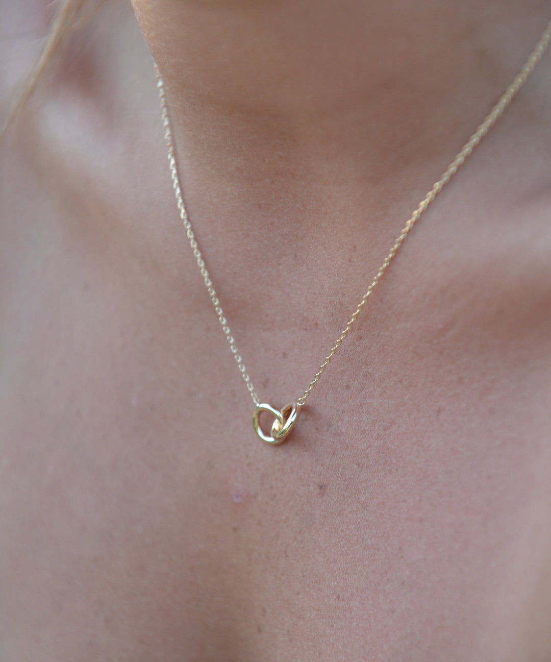 Collier Plaqué Or cercles entrelacés Romeo