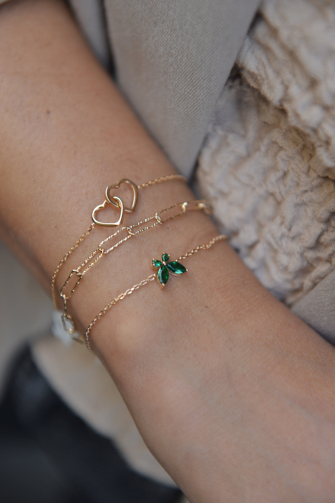 Bracelet Plaqué or motif papillon et Oz vert Mariposa
