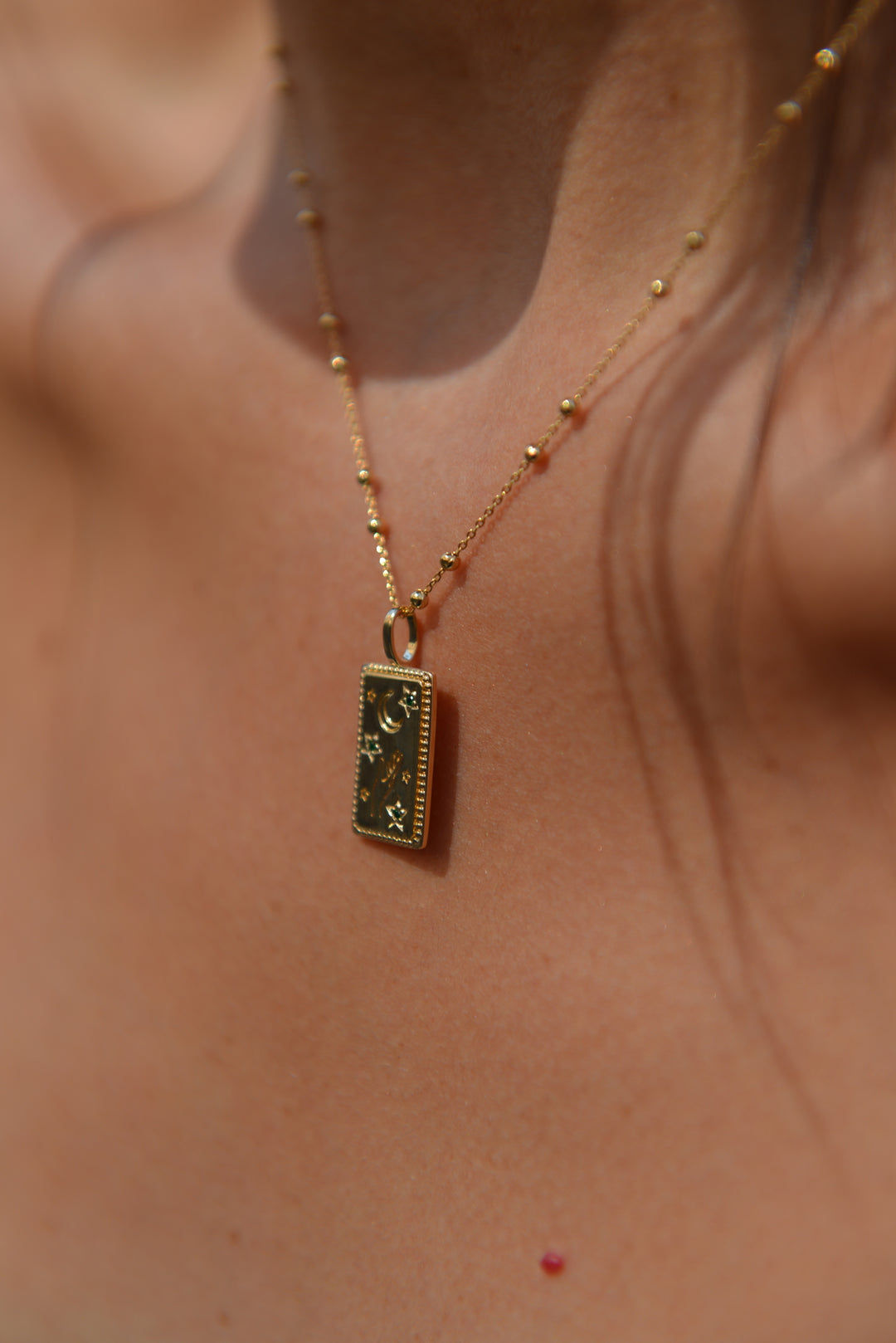 Collier Plaqué or chaine boule & pendentif carte de tarot Oracle