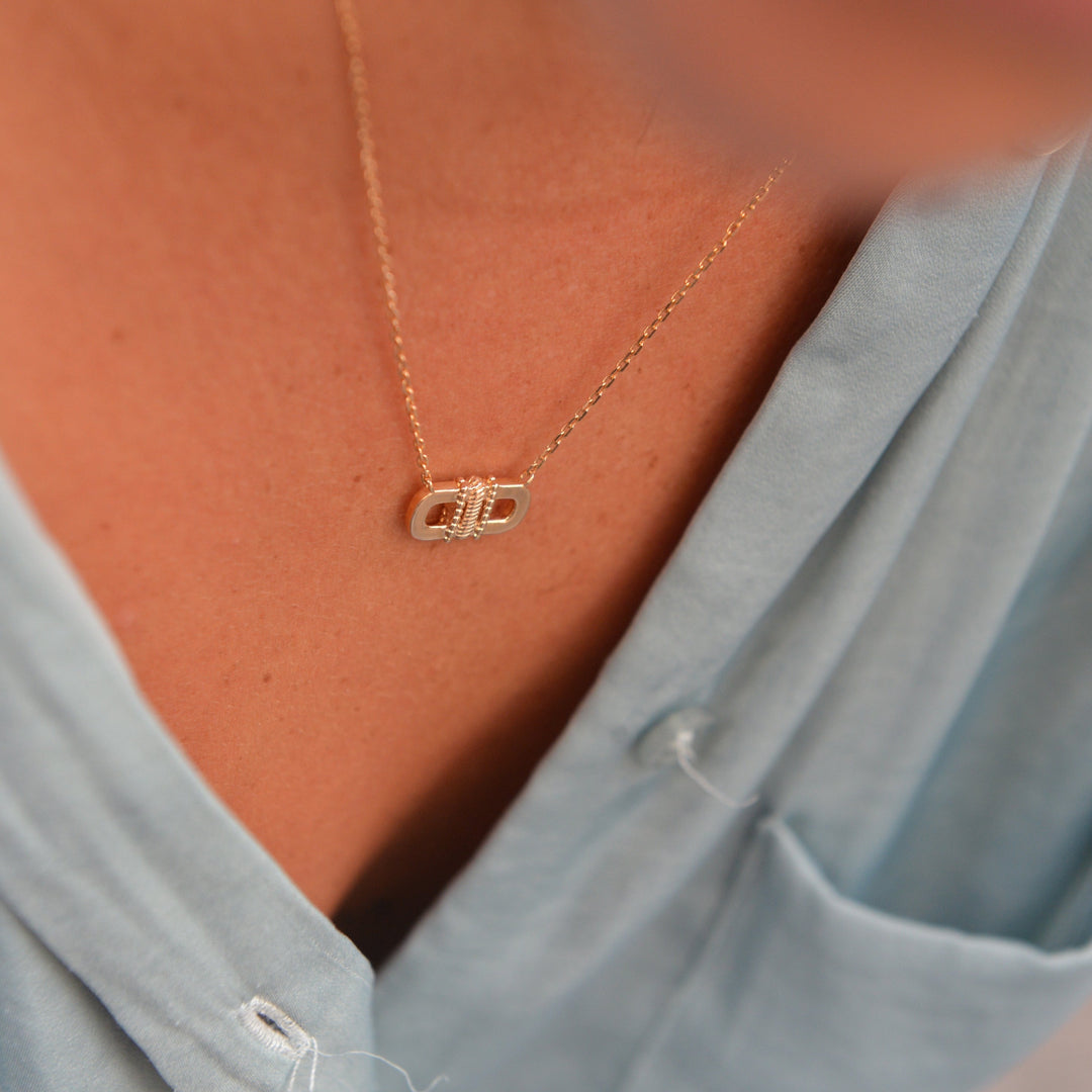 Collier Plaqué or motif Aztèque Akumal