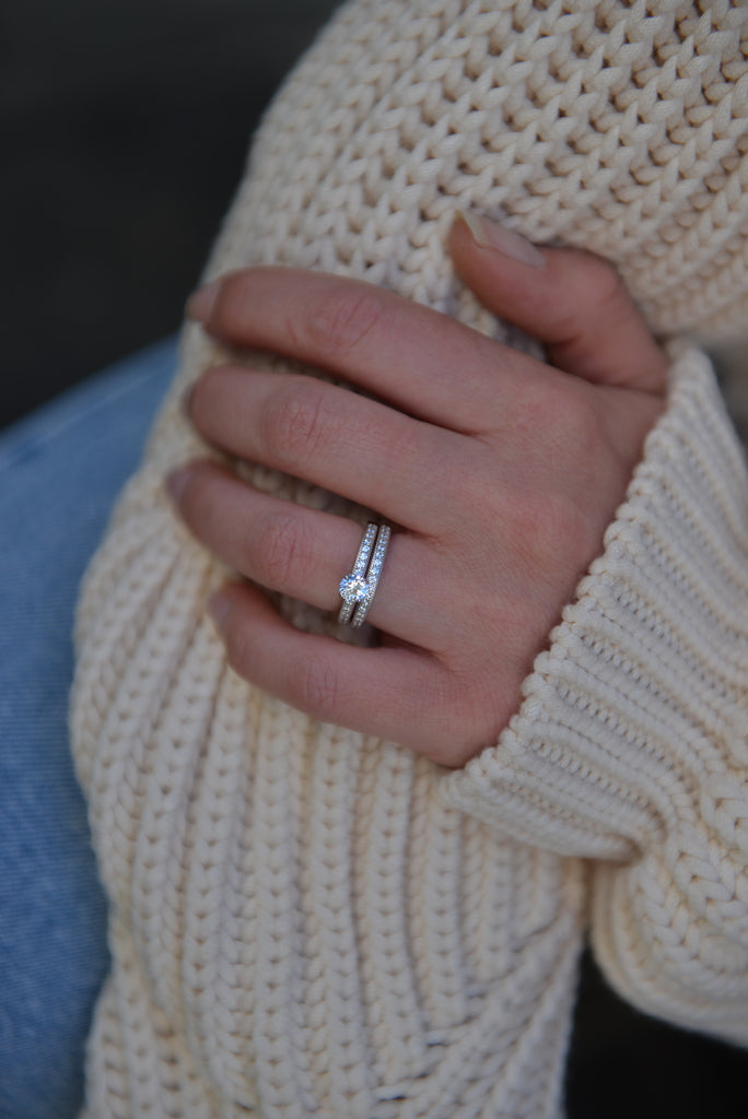 Bague Argent 925 alliance sertie grain & solitaire accompagné Aphrodite