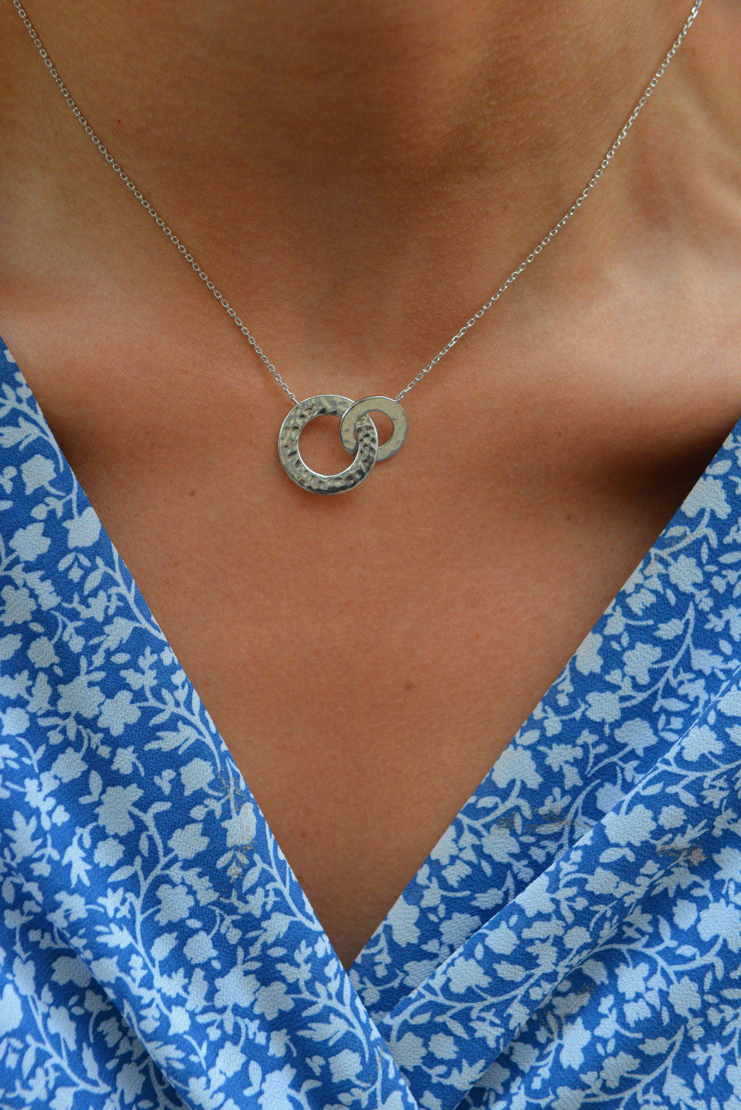 Collier Argent 925 martelés cercles entrelacés JOY