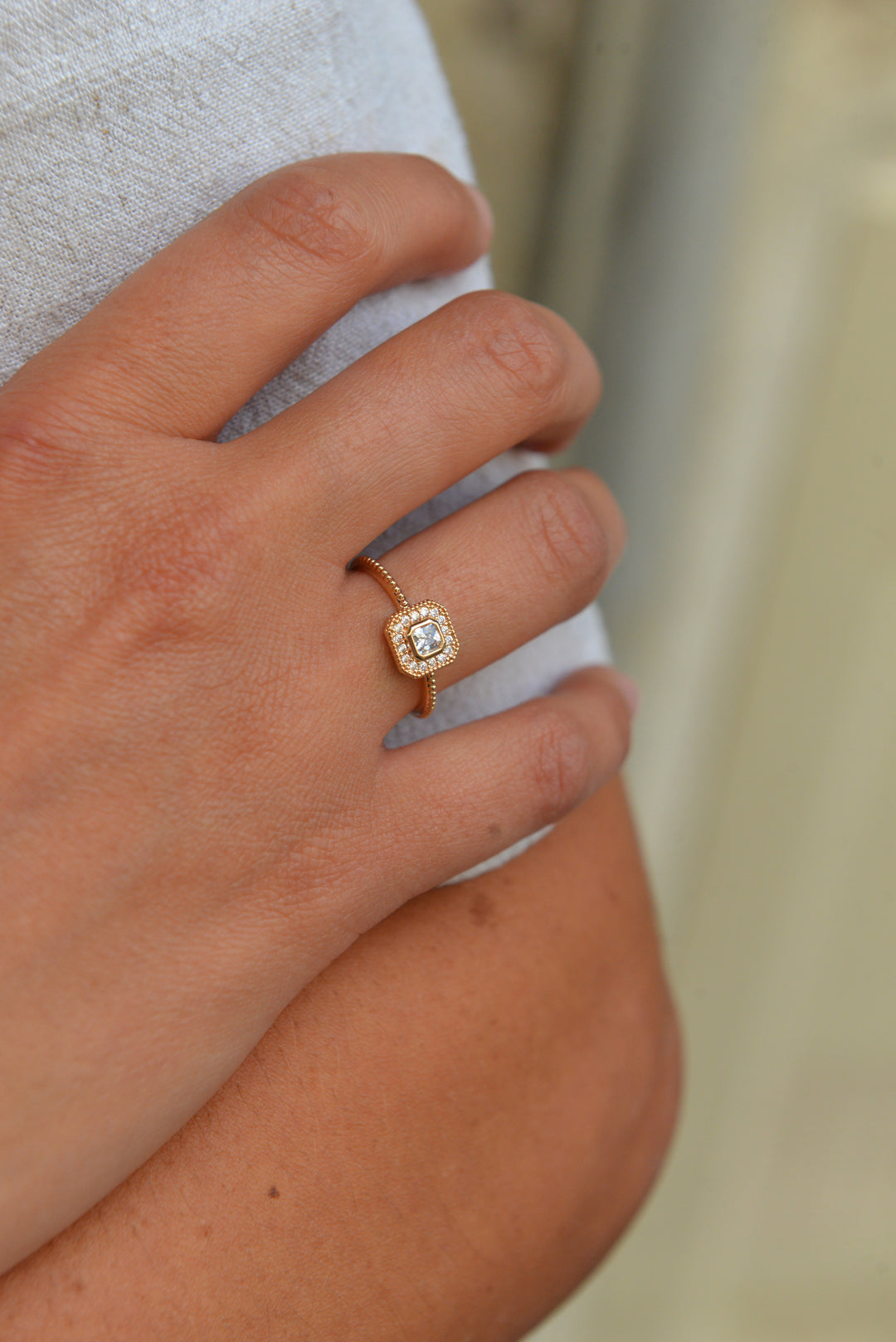 Bague Plaqué Or & OZ forme carré Iria