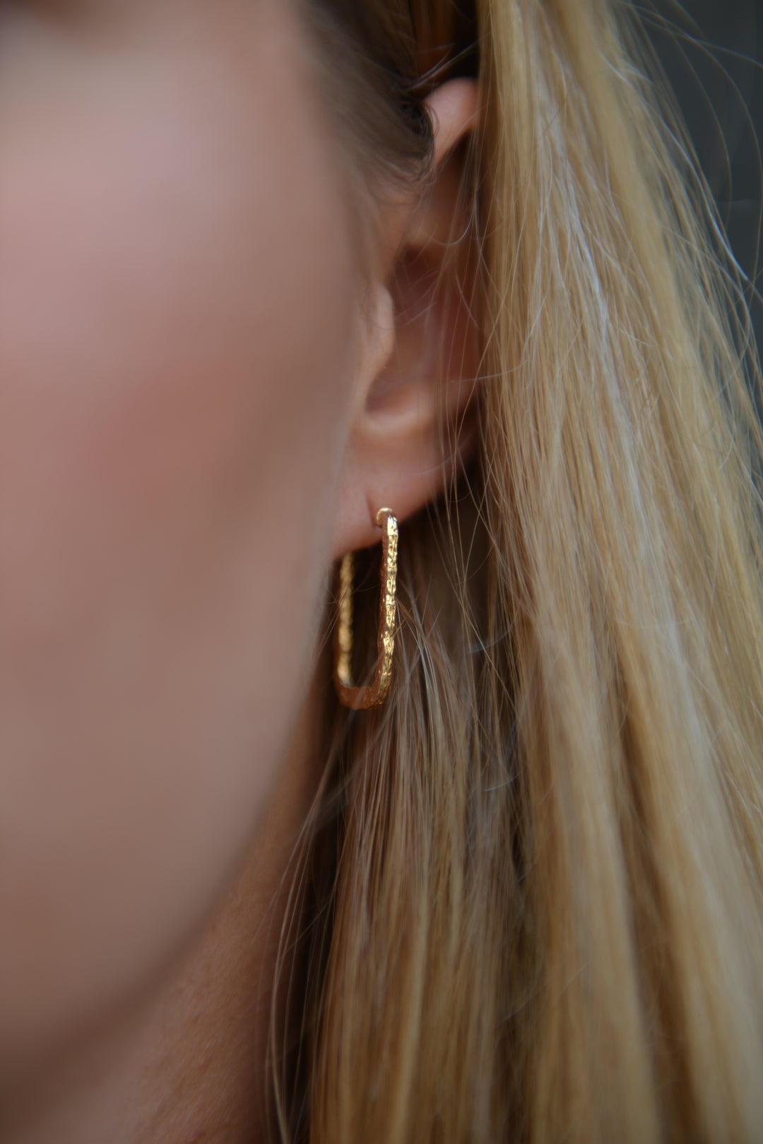 Boucles d'oreilles Plaqué Or effet martelé Aéna