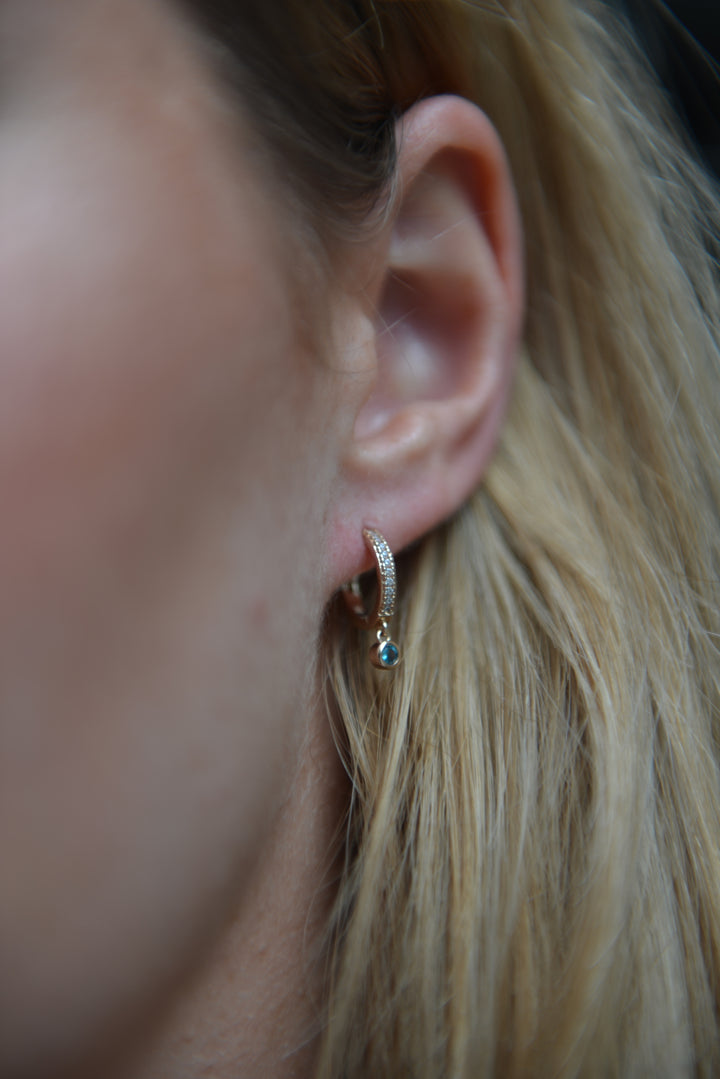 Boucles d’oreilles Plaqué Or & Oz bleu créoles pampilles Mira