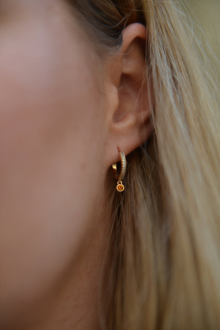 Boucles d’oreilles Plaqué Or & Oz orange créoles pampilles Mira