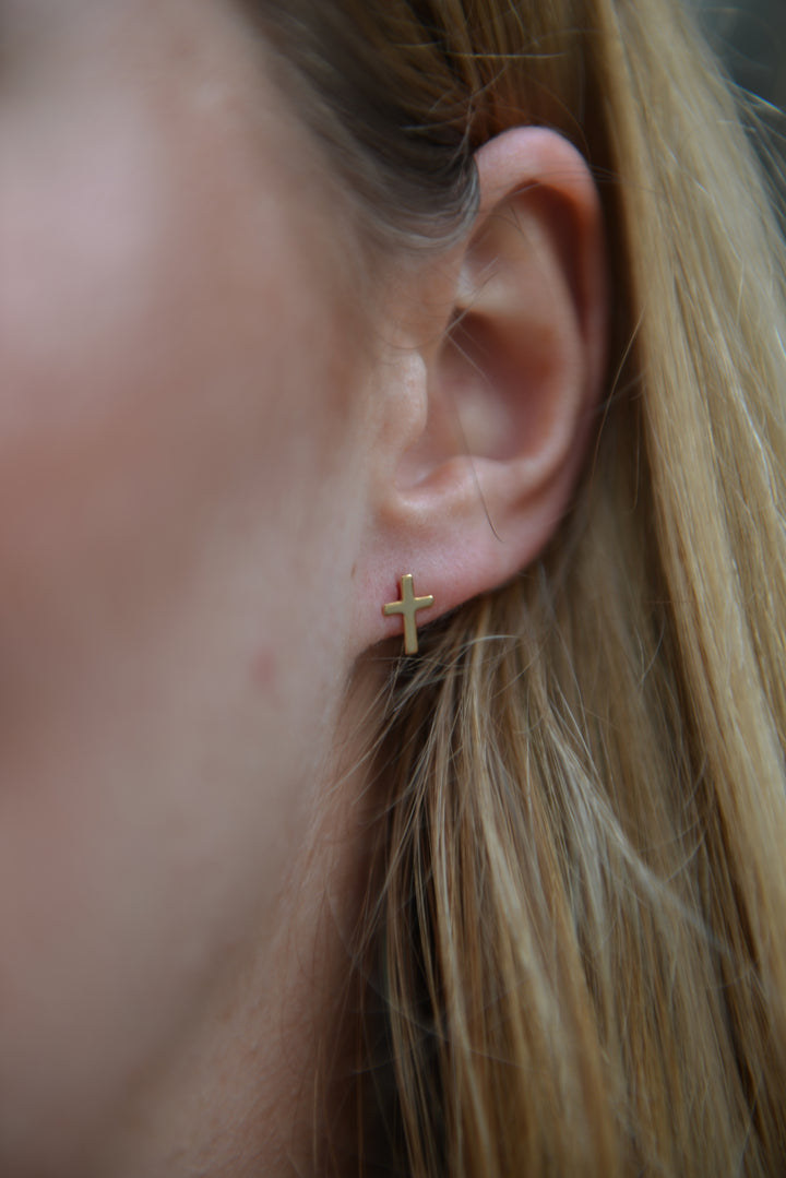 Boucles d'oreilles Plaqué Or puces Croix