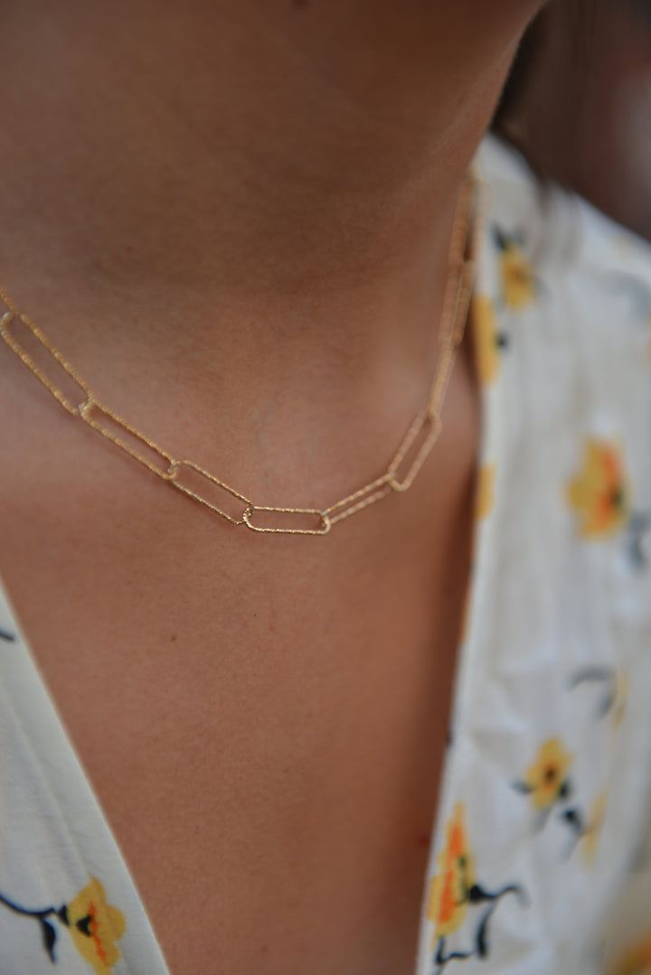 Collier Plaqué Or maille trombone effet martelé Zoé